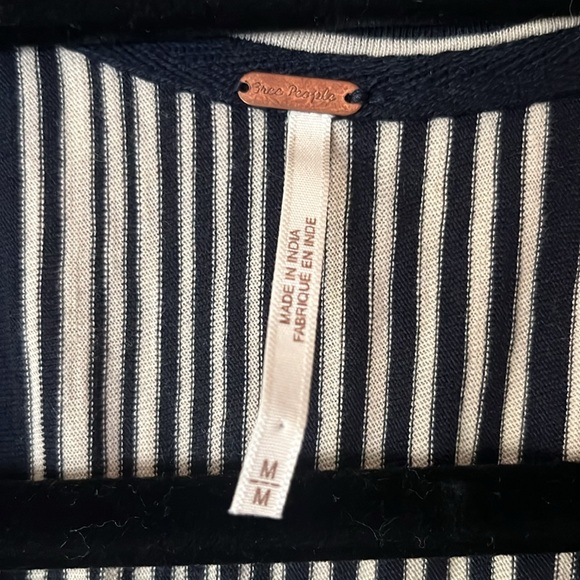 Free people Striped Wrap Top M Navy and Cream Butterfly Sleeve - Picture 4 of 5